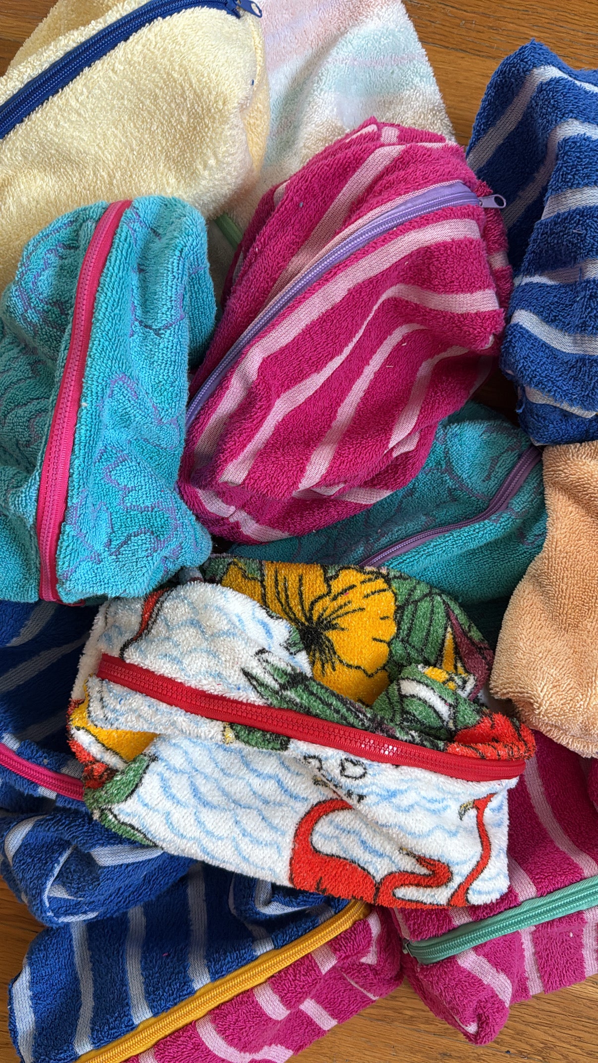 peaches maddie towel pouch