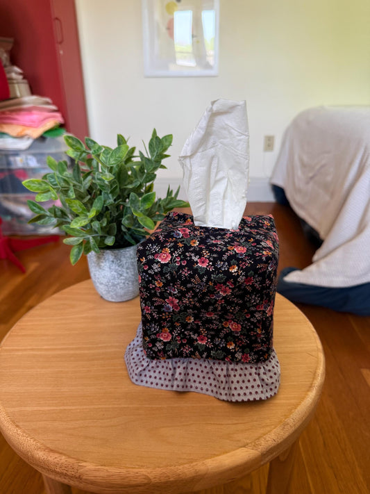 Ruffle Tissue Box Cover