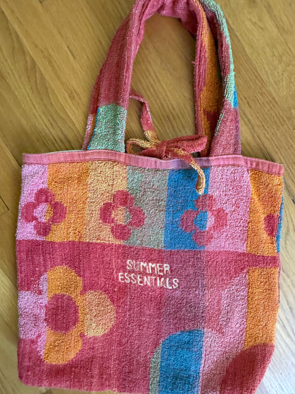 summer essentials towel tote