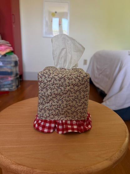 Ruffle Tissue Box Cover